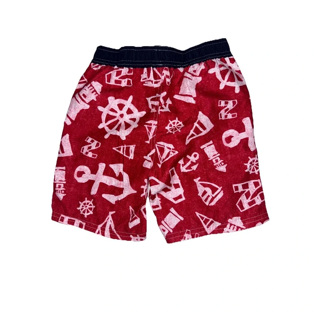 Nautica feature red